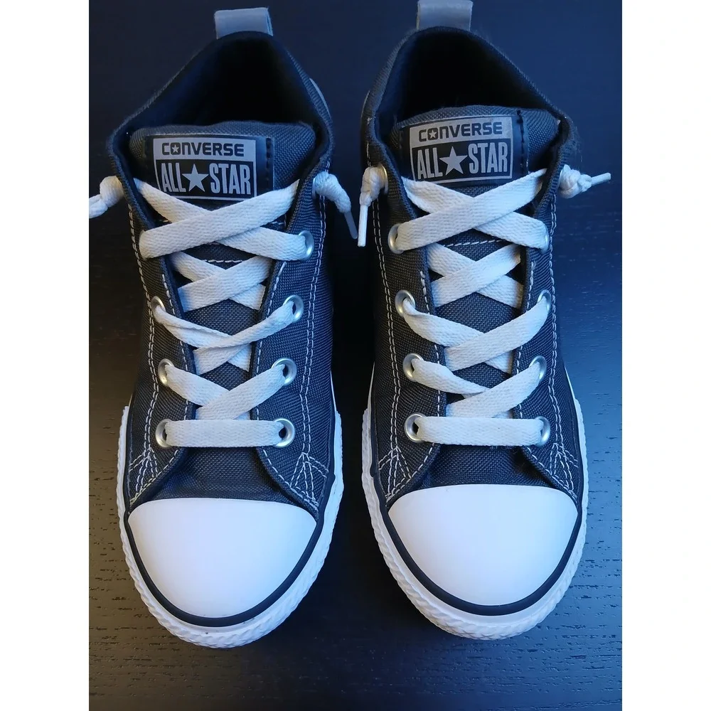 Converse Chuck Taylor All Star Axel Mid Top Gray Sneakers 654857C Junior Size 3